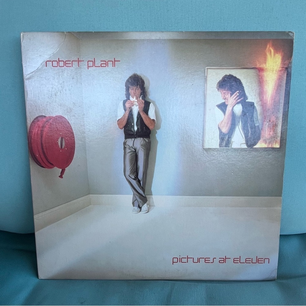 Robert Plant 'Pictures at Eleven' Vinyl Record